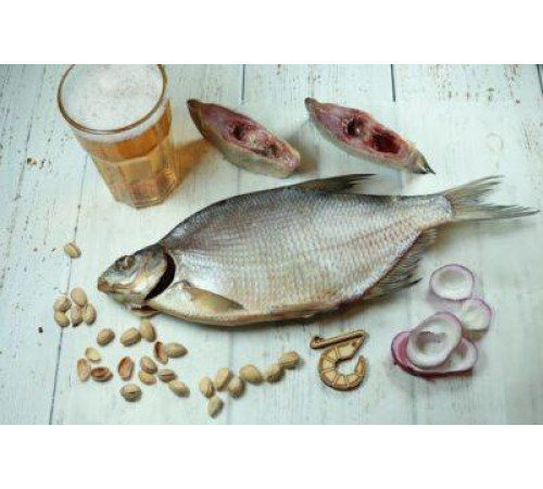 Лещ вяленый икряной, размер 400-600 грамм