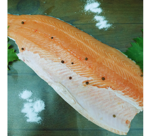 Филе лосося премиум (семга), на шкуре 1,7-2,2 кг/шт (цена за 1кг)