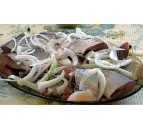 Дунайка малосольна (лодочка), з Вилкове, ціла  5-6 шт на +-1кг (патрана)