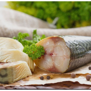 Скумбрія холодного копчення без голови (натуральне копчення на щепі)